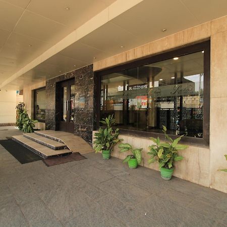 Hotel Southern Residency Kelambākkam Esterno foto