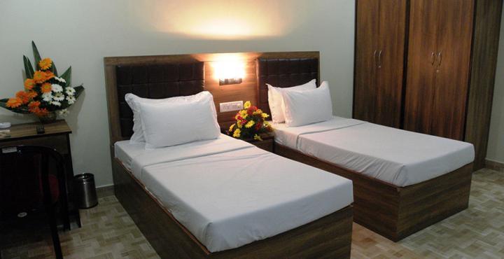 Hotel Southern Residency Kelambākkam Esterno foto