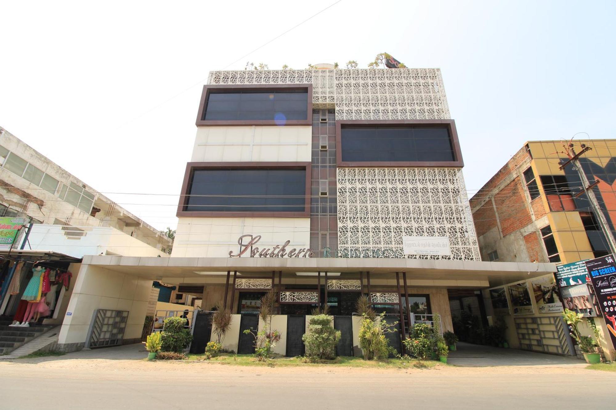 Hotel Southern Residency Kelambākkam Esterno foto