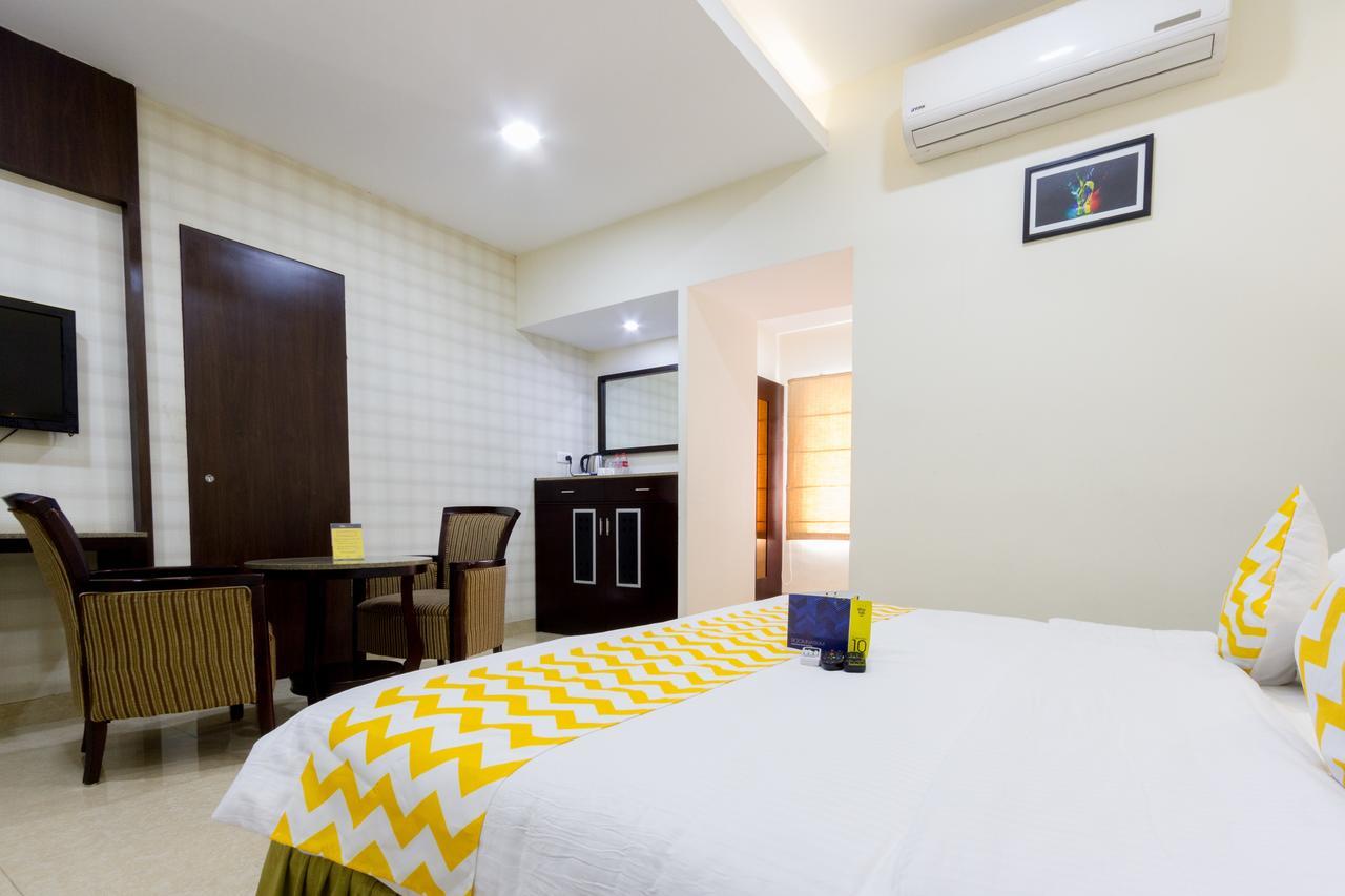 Hotel Southern Residency Kelambākkam Esterno foto