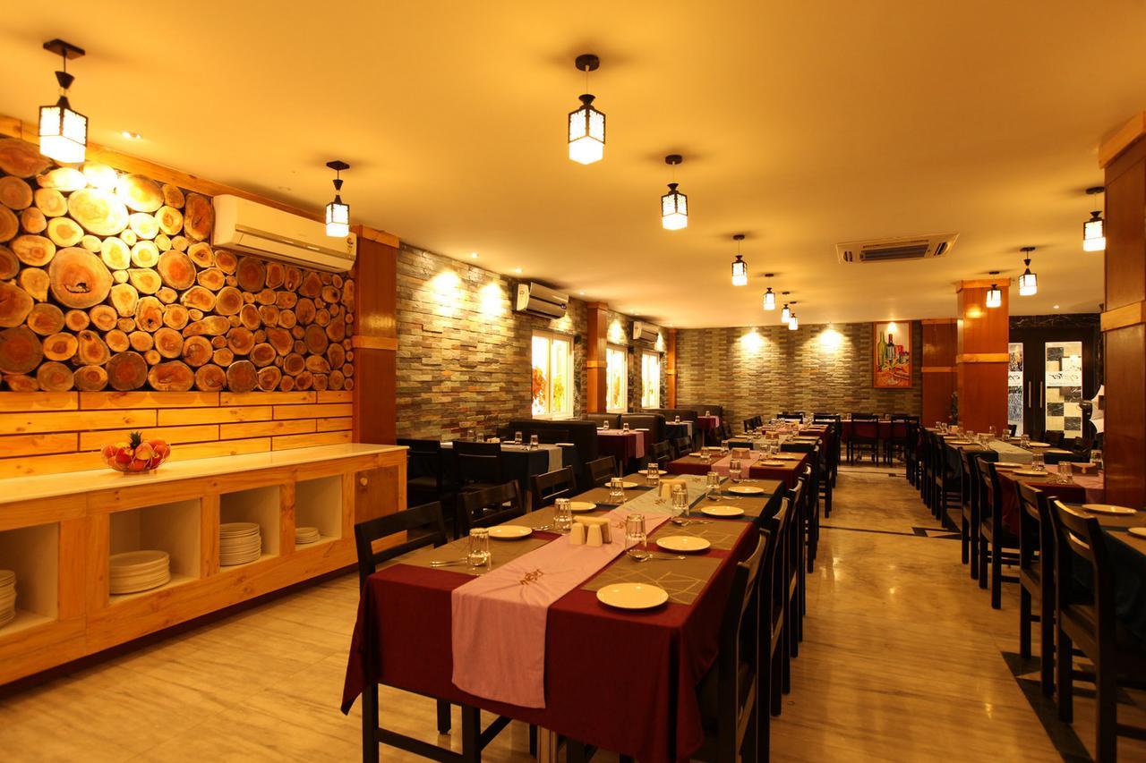 Hotel Southern Residency Kelambākkam Esterno foto